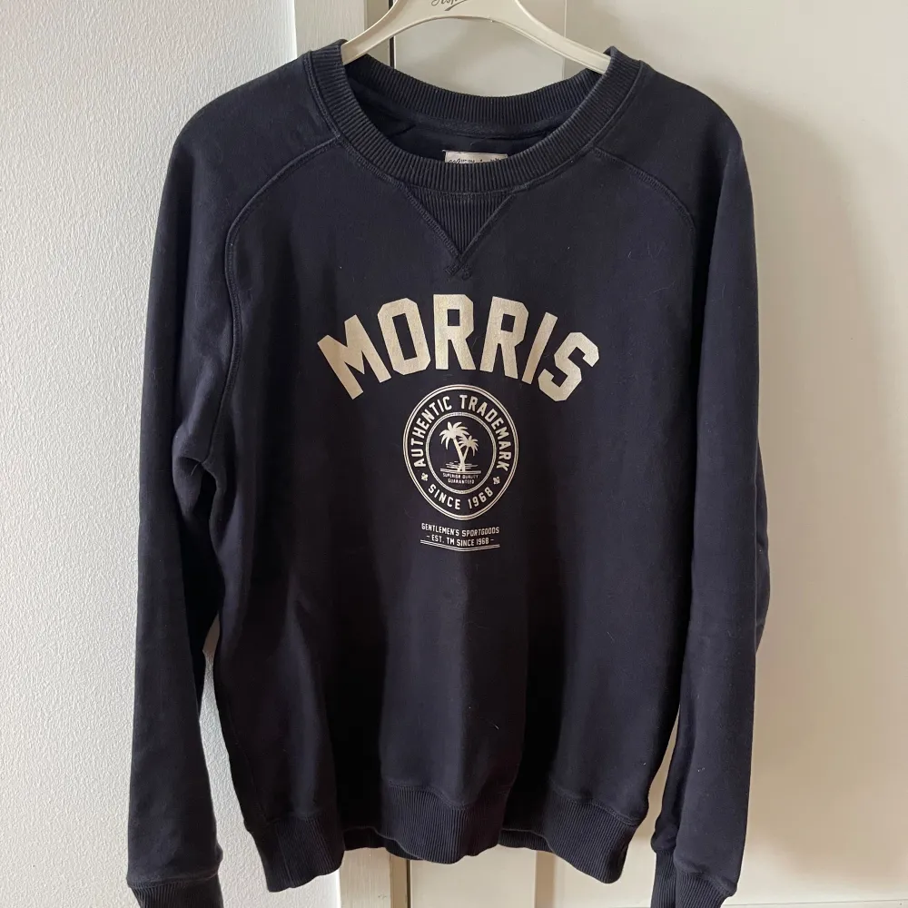 Morris Sweatshirt- Bra Skick- Storlek S. Hupparit & Collegepaidat.