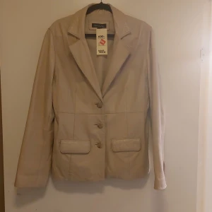 Skinnjacka - Skinnjacka Fashion small helt ny