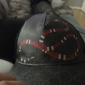 Gucci snake keps - Är som helt ny skriv för intresse 