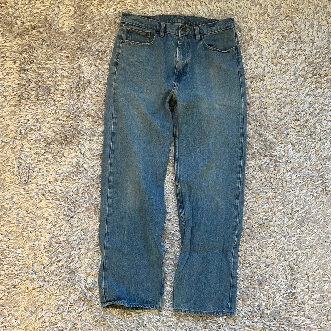 Blå Levis jeans - 90