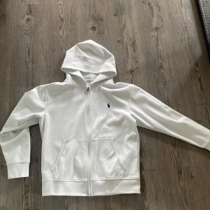 Ralph Lauren zip - Väldigt fint skick, knappt använd 