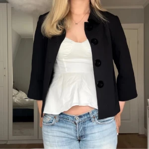 Trekvartsärmad jacka  - Super fin trekvartsärmad jacka. Perfetföt hösten, våren och sommaren🫶