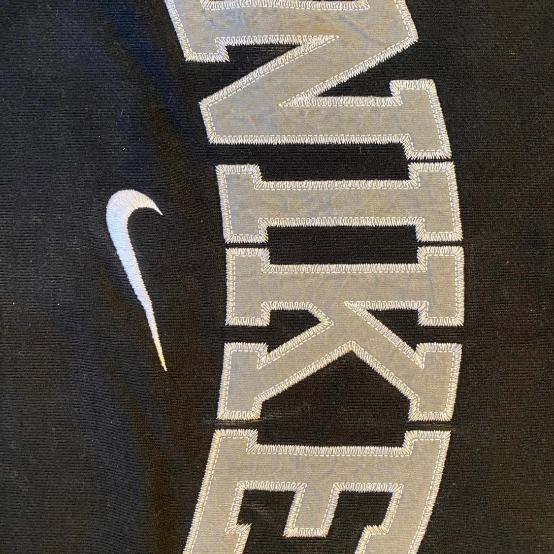 Svart vintage sweatshirt från Nike - 91