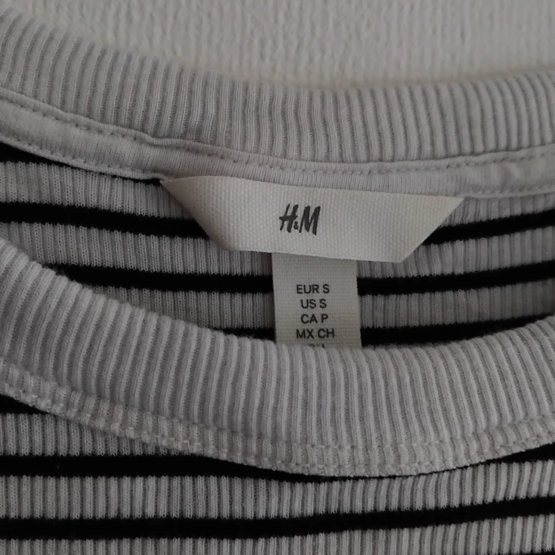 Randig t-shirt från H&M - 2