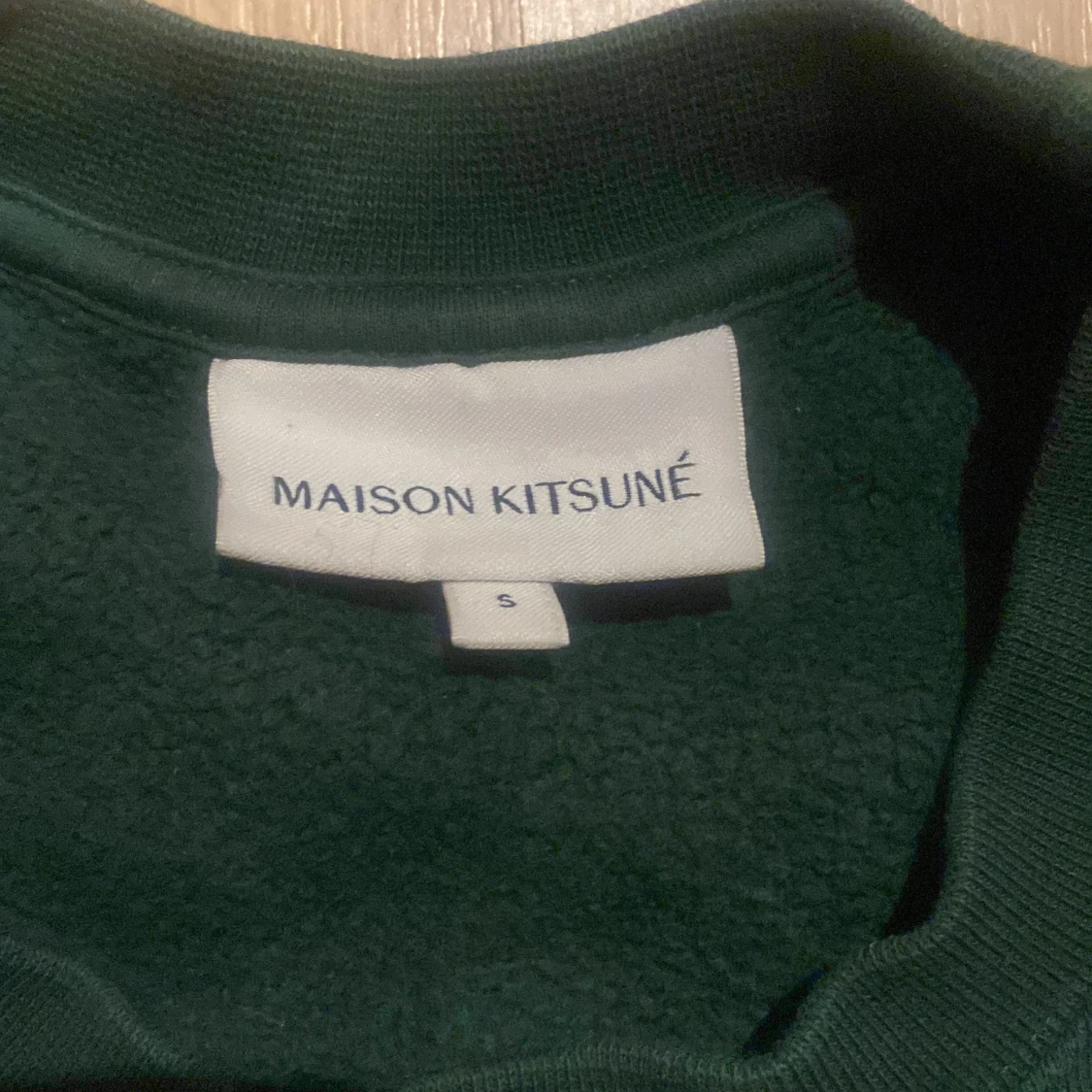 Grön tröja från Maison Kitsuné - 2