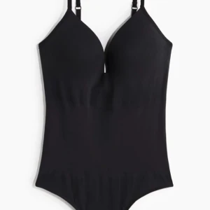 Slutsåld body från HM - använd en gång! helt slutsåld ny pris 299kr