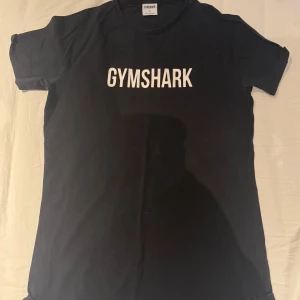 Gymshark tshirt - Gymshark t shirt. Bra skick