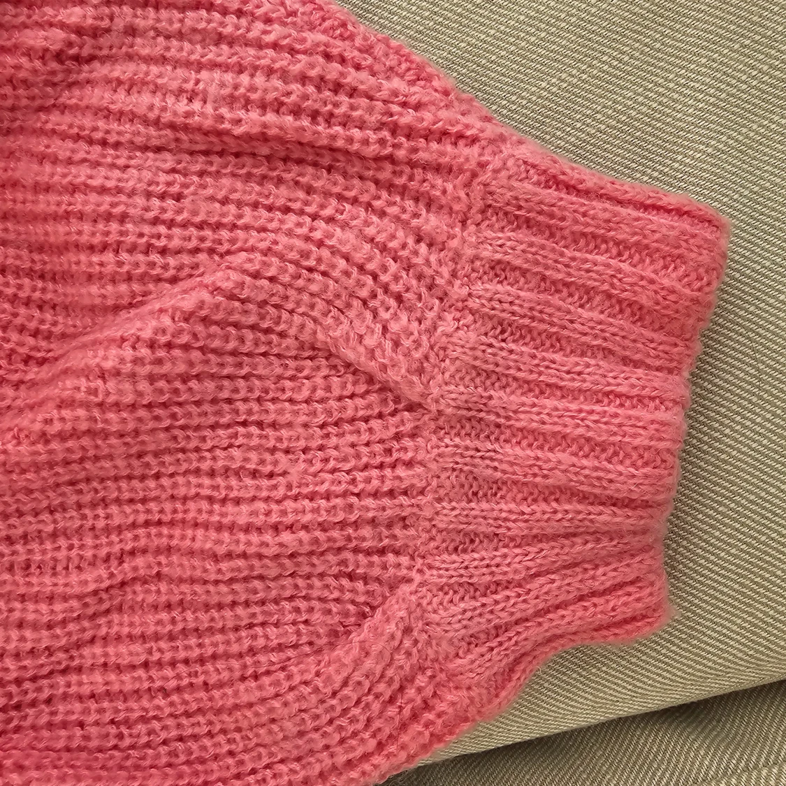 Rosa(pink) stickad tröja från Miss Selfridge  - 90