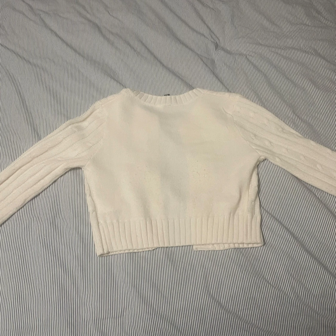 Vit stickad kofta från H&M - 91