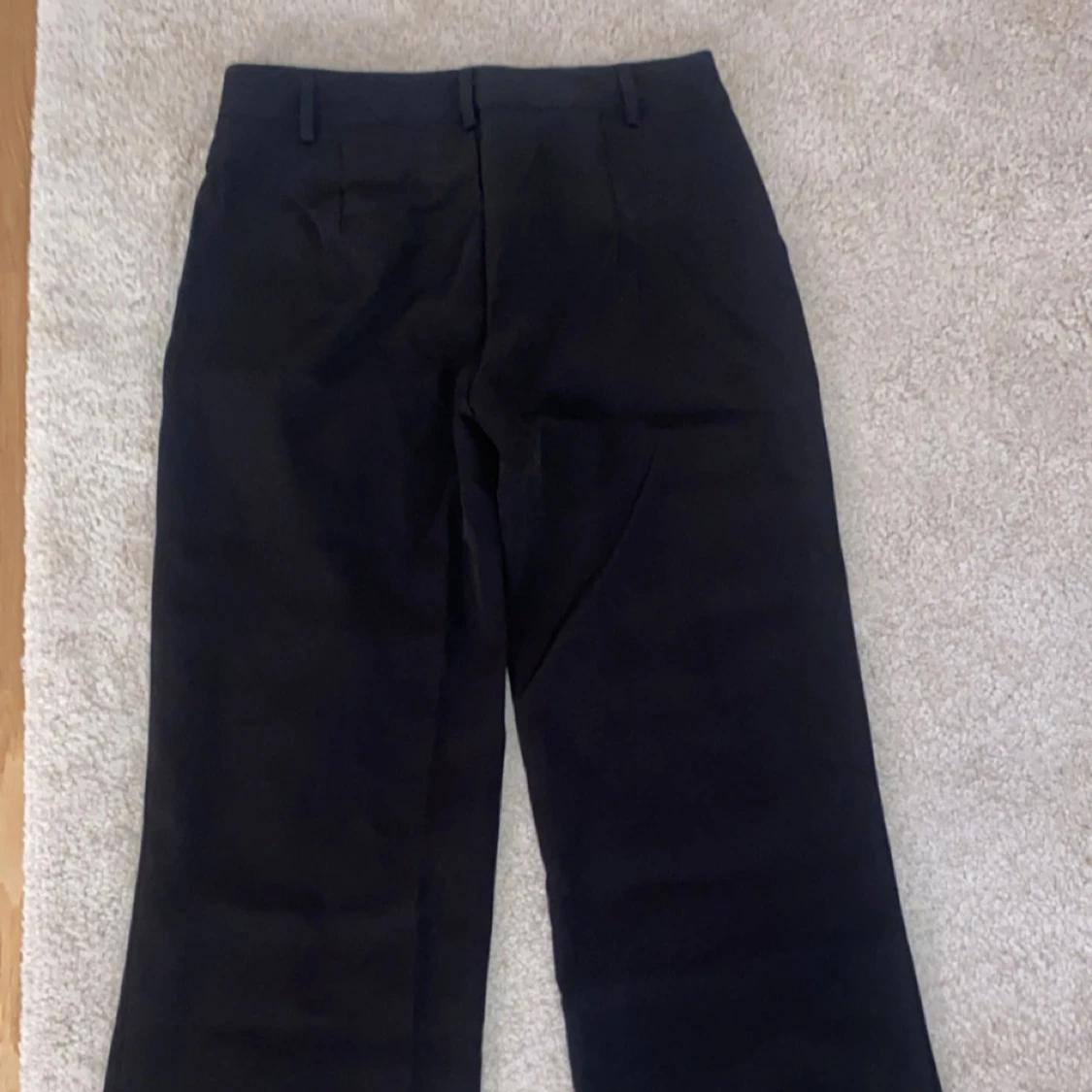 Svarta raka kostymbyxor - 91