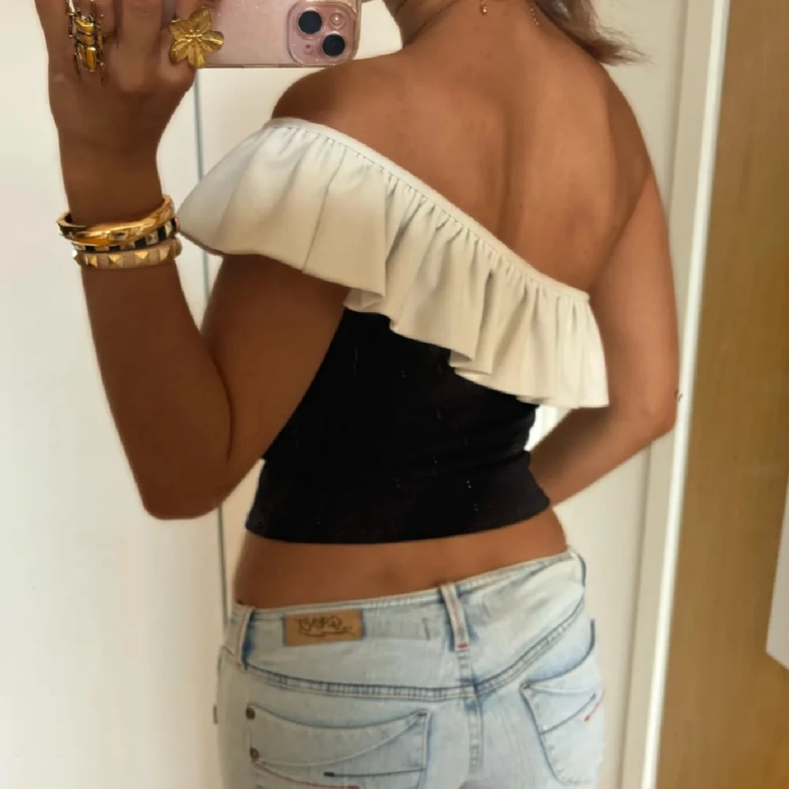 Svart och vit offshoulder topp - 90