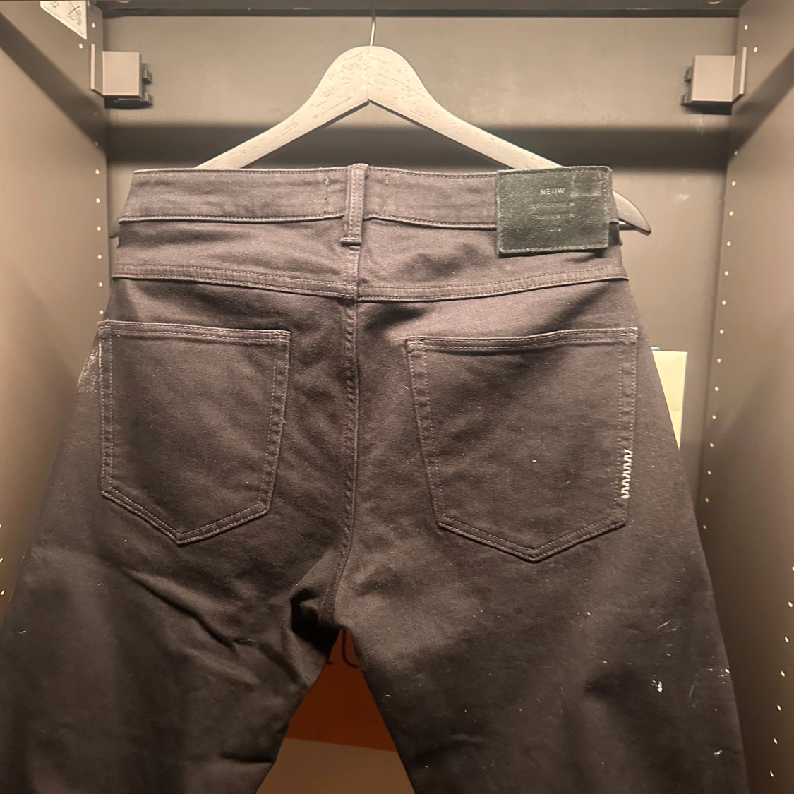 Svarta Neuw Jeans - 90