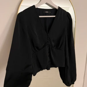 Bikbok Blus - Söt blus från BikBok