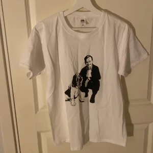 Uffe t shirt - Säljer Dena helt nya muf t shirten 