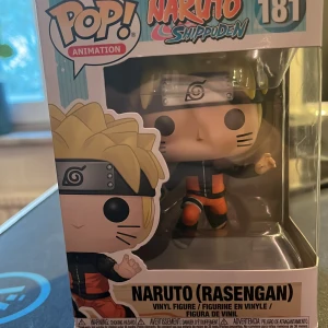 Naruto Funko pop figur - En Funko pop figur som föreställer anime figuren Naruto. Köptes 2018. Säljer för mer plats i mitt rum. Pris kan diskuteras