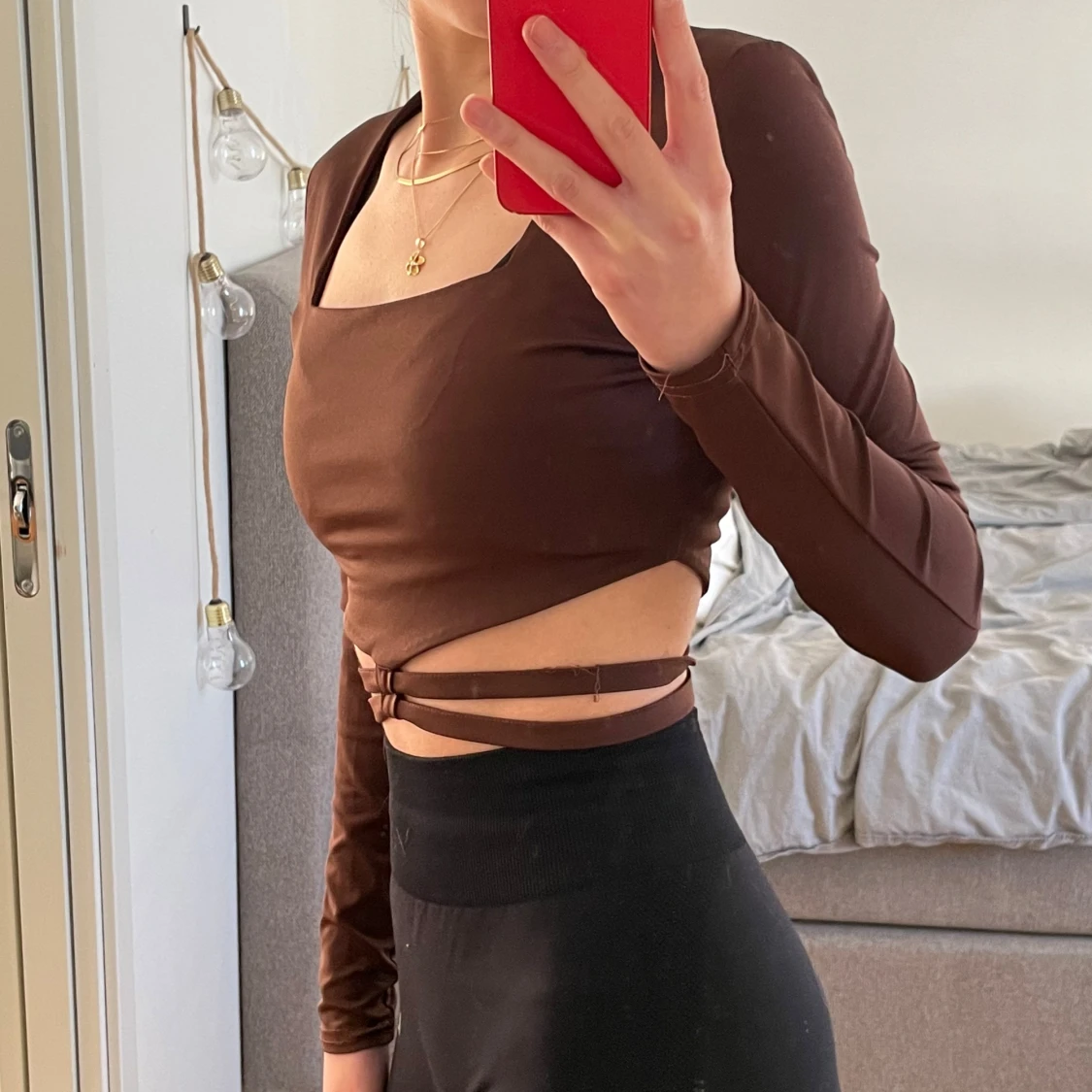 Brun långärmad topp med band - 90
