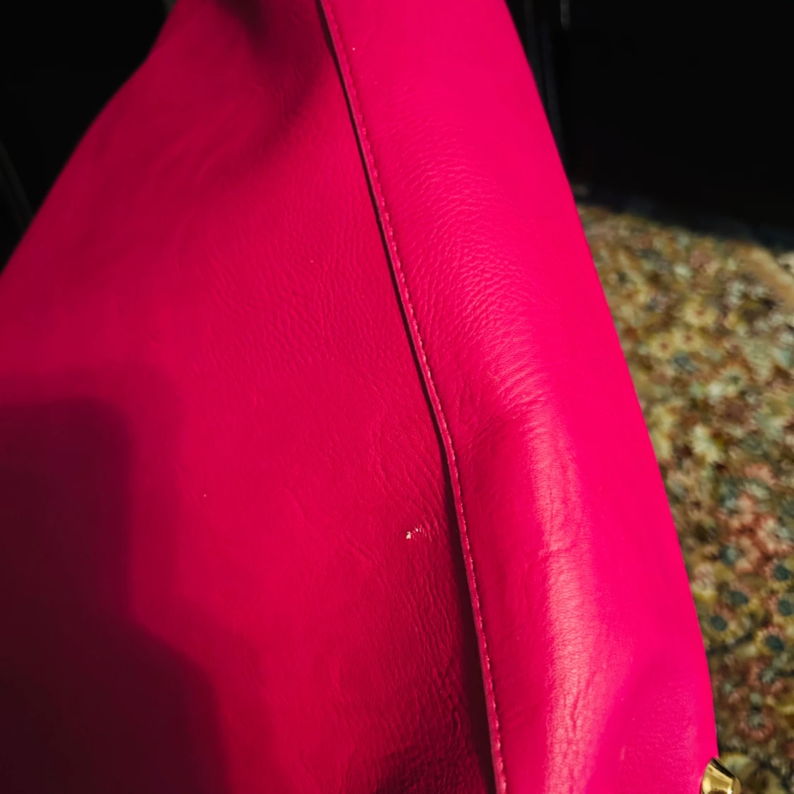 Rosa handväska med mönstrat foder - 93