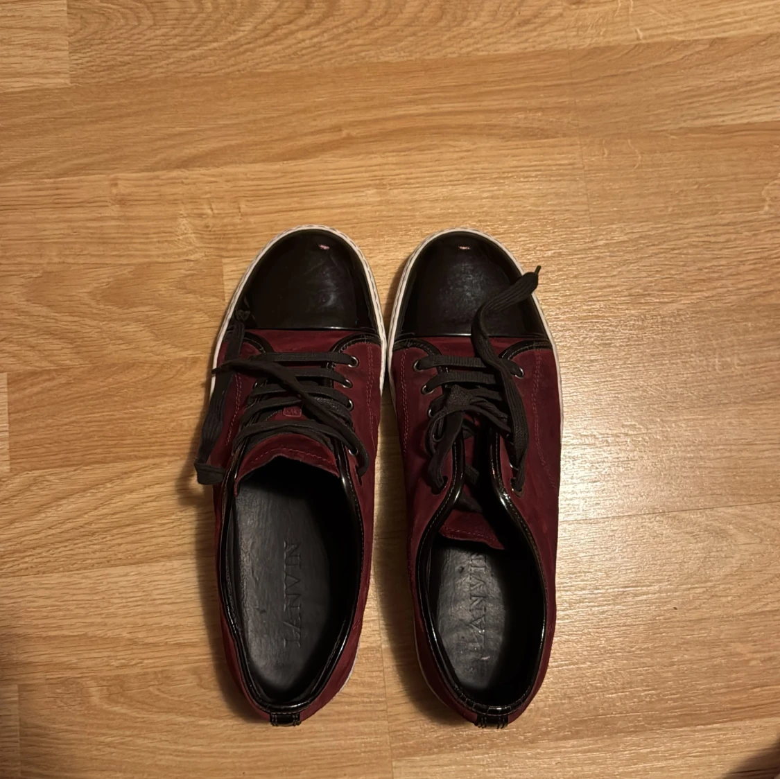 Vinröda lanvins finns inte på marknaden längre