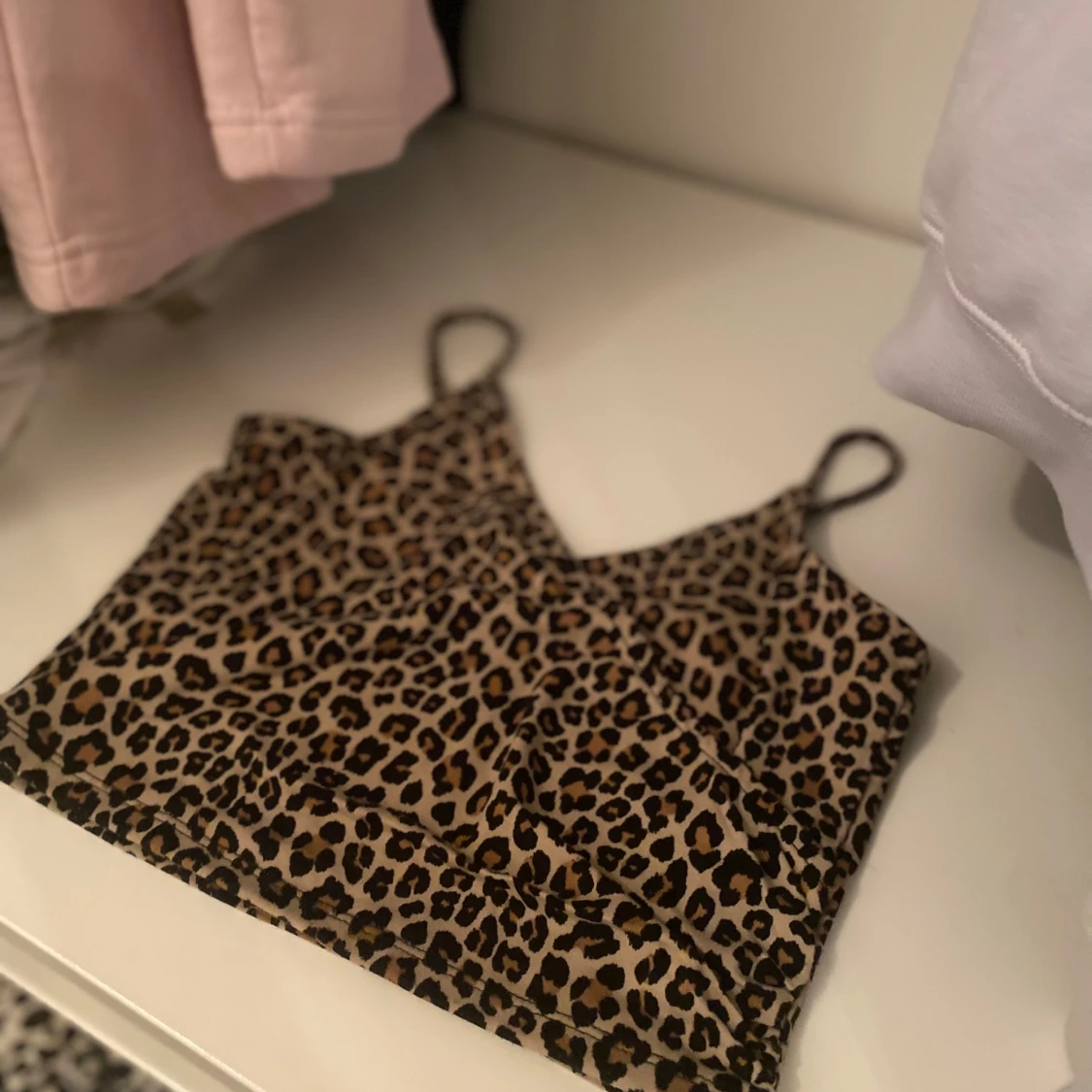 Leopardmönstrad linnetopp från HM - 90