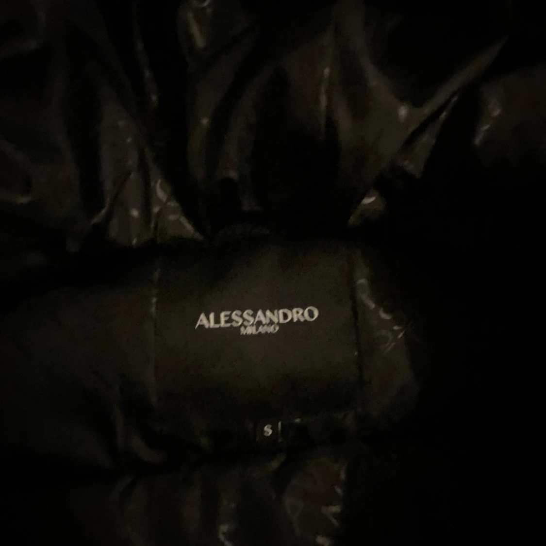 Svart dunjacka från Alessandro - 91