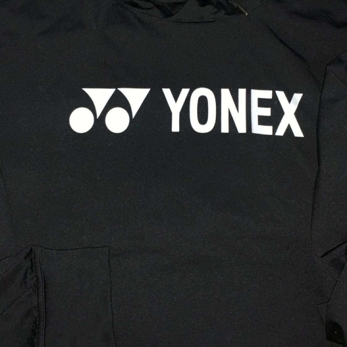 Svart hoodie från Yonex - 93