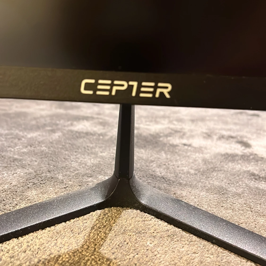 Svart datorskärm från Ceptor - 91