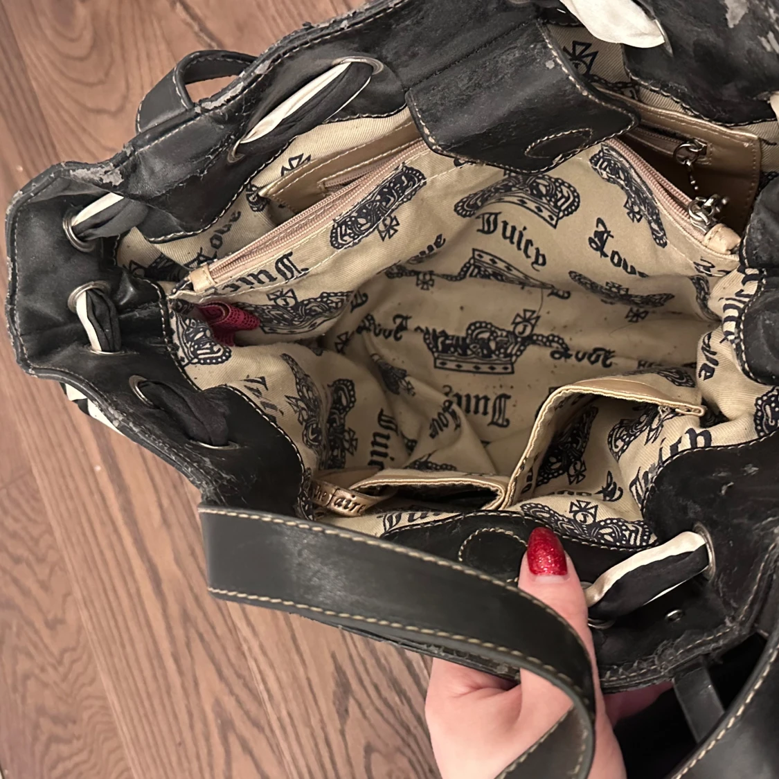 Svart handväska från Juicy Couture - 90