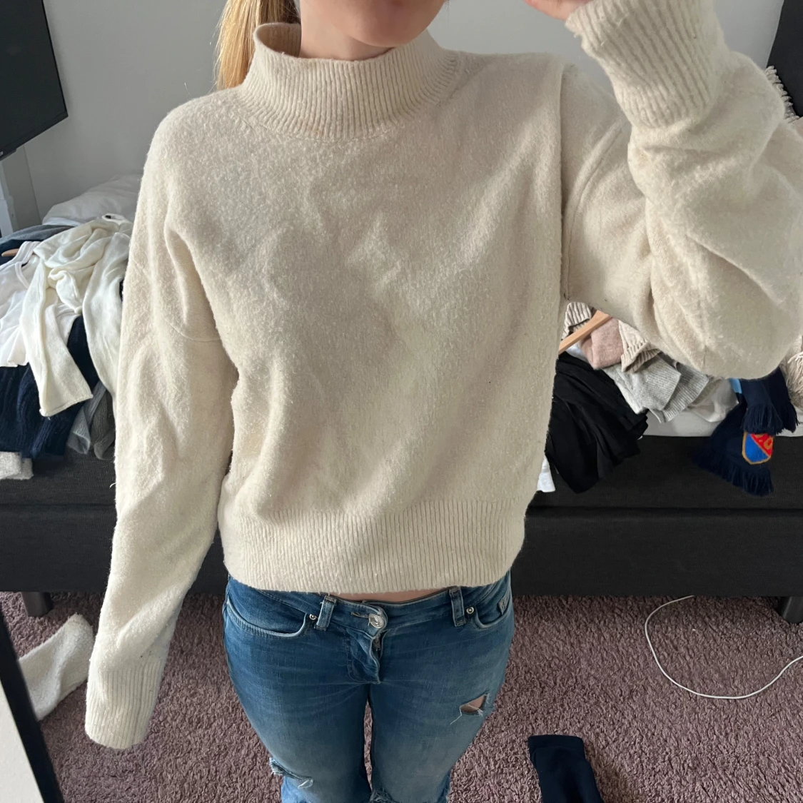 Vit stickad tröja från & Other Stories