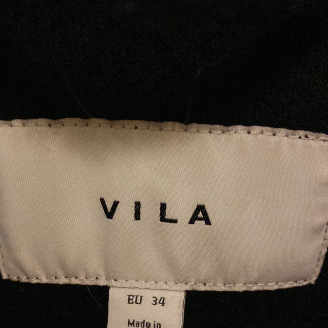 Svart kappa från Vila - 4