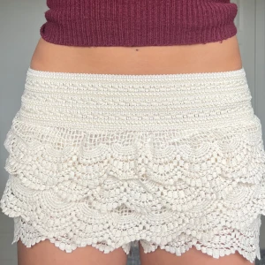 Spetsshorts - Midjemått: 31cm rakt över 💕