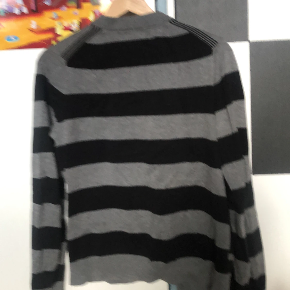 Grå och svart randig kofta från Adam - 1