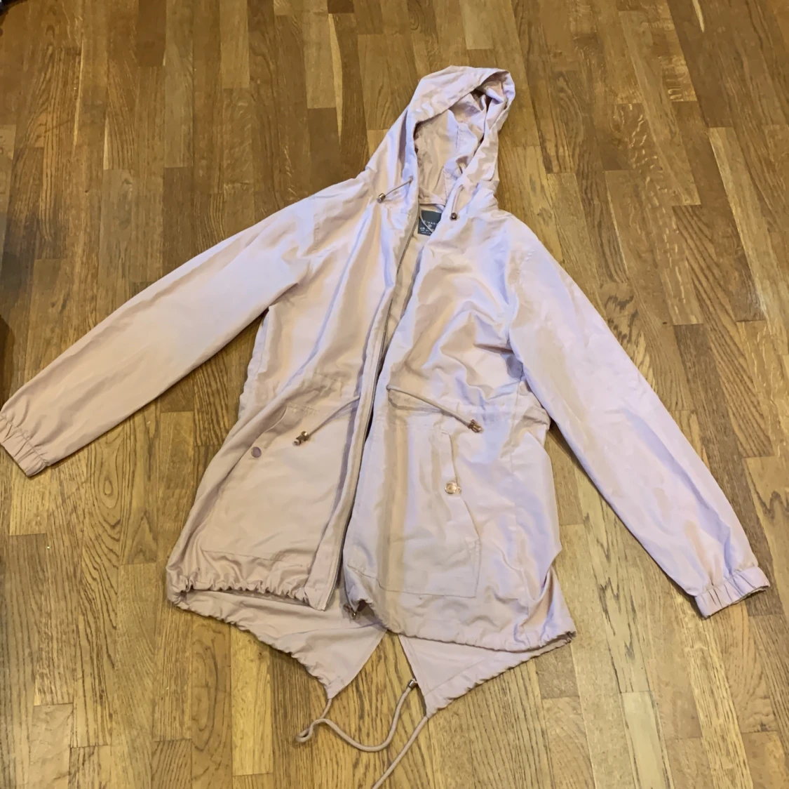 Ljusrosa vindjacka från Primark