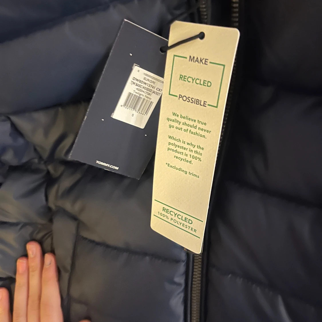 Mörkblå dunjacka från Tommy Hilfiger - 4