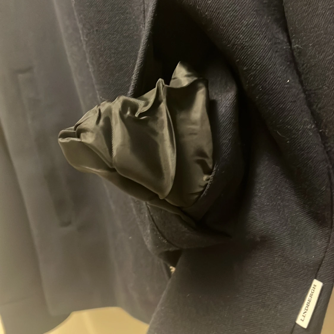 Mörkblå tröja från Lindbergh - 4