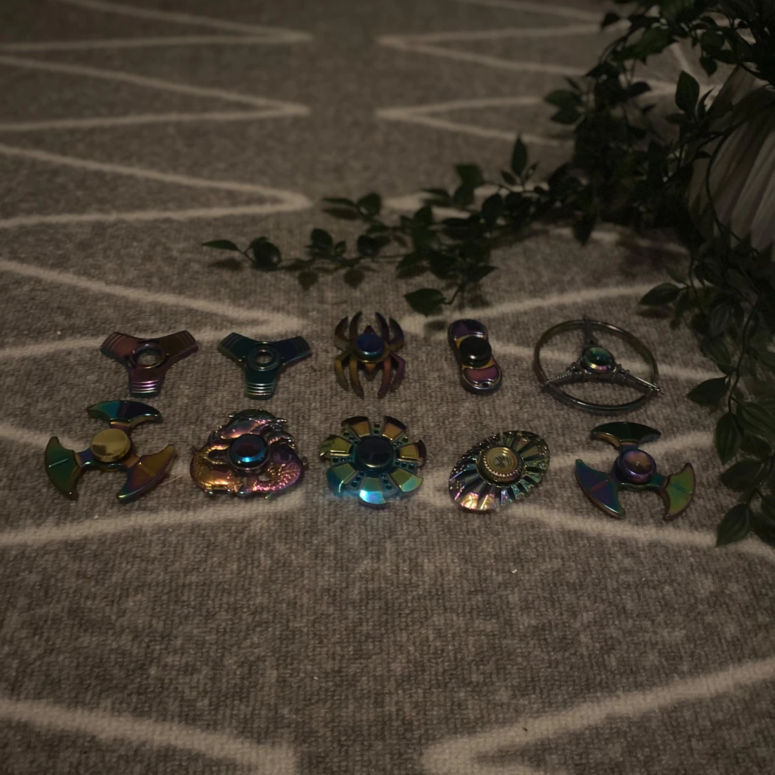 10st regnbågiga fidget spinners 