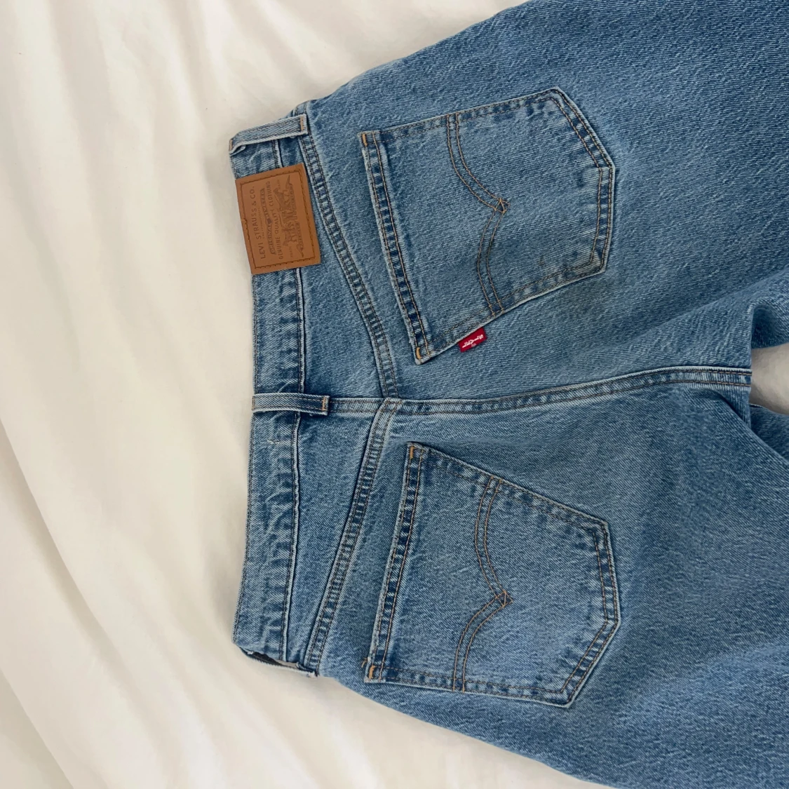 Low Waist Levis Jeans - 91
