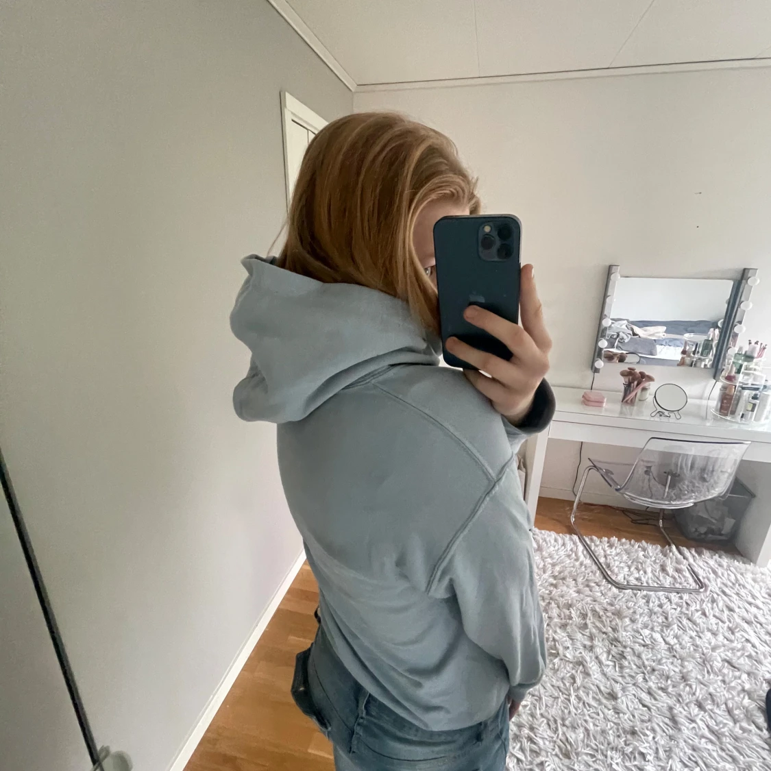 säljer denna super sköna hoodien! Pris kan diskuteras! - 90