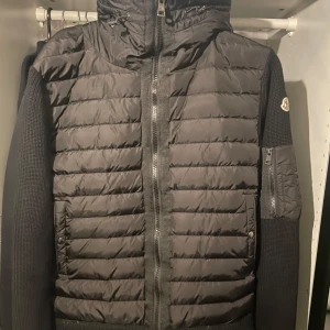 Moncler Cardigan L - Storlek L, Oanvänd, NFC funkar, 