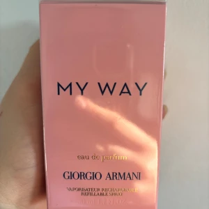 OÖPPNAD my way parfym - Oöppnad och inplastad! Nypris 1400kr! 50ml🩷🩷Fick i present och kunde ej lämna tillbaka då jag inte har kvitto