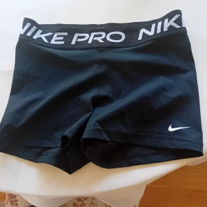 NIKE PRO - Som nya endast testade