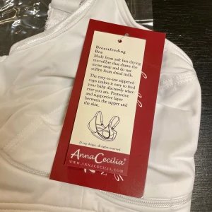 *NY*Vit Amningsbh Stl 80 C, Fr Anna Cecilia  - Vit, Ny i förpackning  Ord pris ca 350 kr, Pris nu 40 kr 