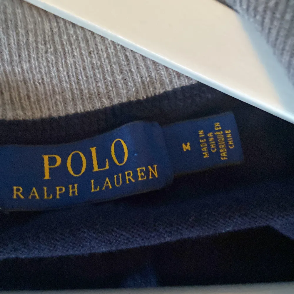 Finns inte att köpa längre Ralph lauren Storlek m Marin blå. Hoodies.