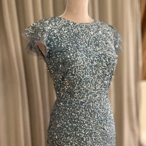 Festklänning  - Bra skick  Storlek 36  Kemtvättat  