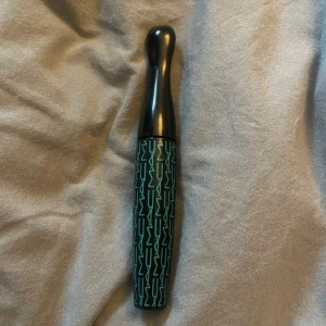 Mascara  - Mac Cosmetics mascara ac2. Den är oanvänd.
