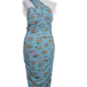 Adoore klänning med prislapp kvar - Adoore klänning köpt för ett år sen för över 1000kr  Oanvänd  Nyskick  I storlek 32-34  