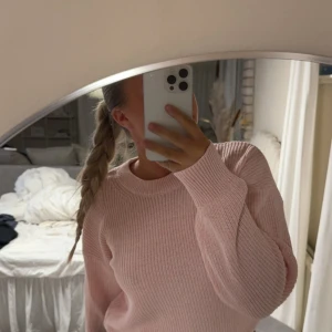 Rosa stickad tröja  - Rosa stickad tröja från Hm i S