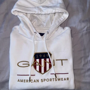 Gant hoodie - Super fin och ny gant hoodie i fint skick!🤍