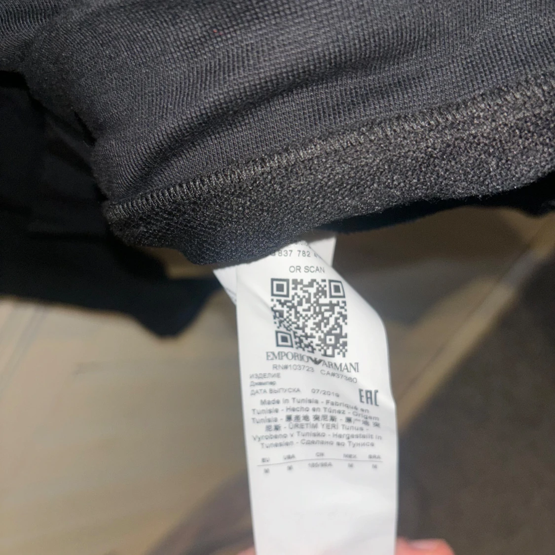 Svart långärmad tröja från Emporio Armani - 93