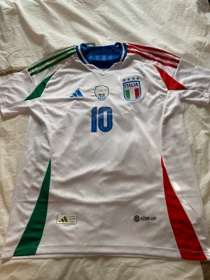 Italien 2021 - Italien tröja från 2021 då dom vann em aldrig använd och helt ny