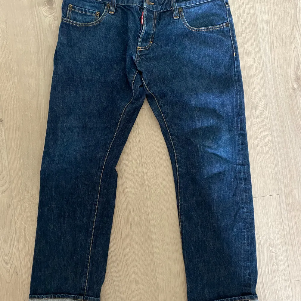 Jeans från Desquare2 i fint skick! Storlek 52/L herrmodell🤩 . Jeans & Byxor.